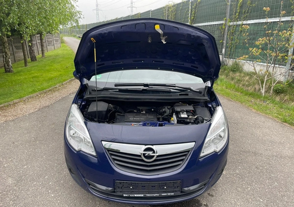 Opel Meriva cena 17900 przebieg: 195000, rok produkcji 2012 z Kożuchów małe 137